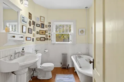 638 Post Road Greenland NH 03840