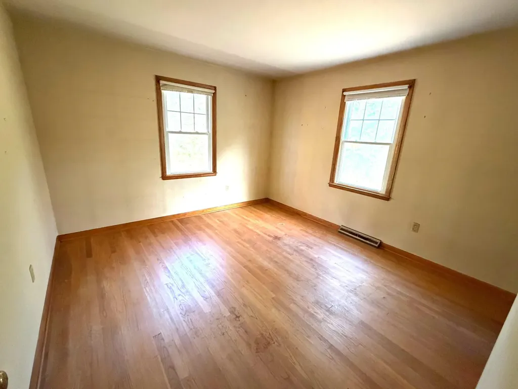 20 Sunset Drive Essex VT 05452