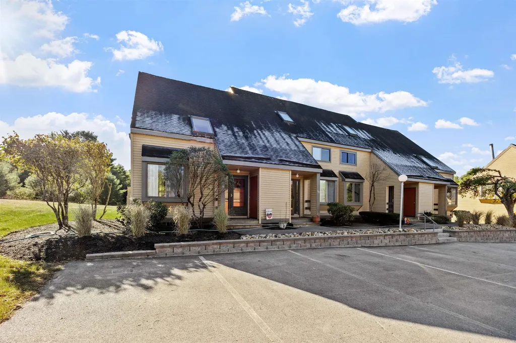 10 Winchester Court Pembroke NH 03275