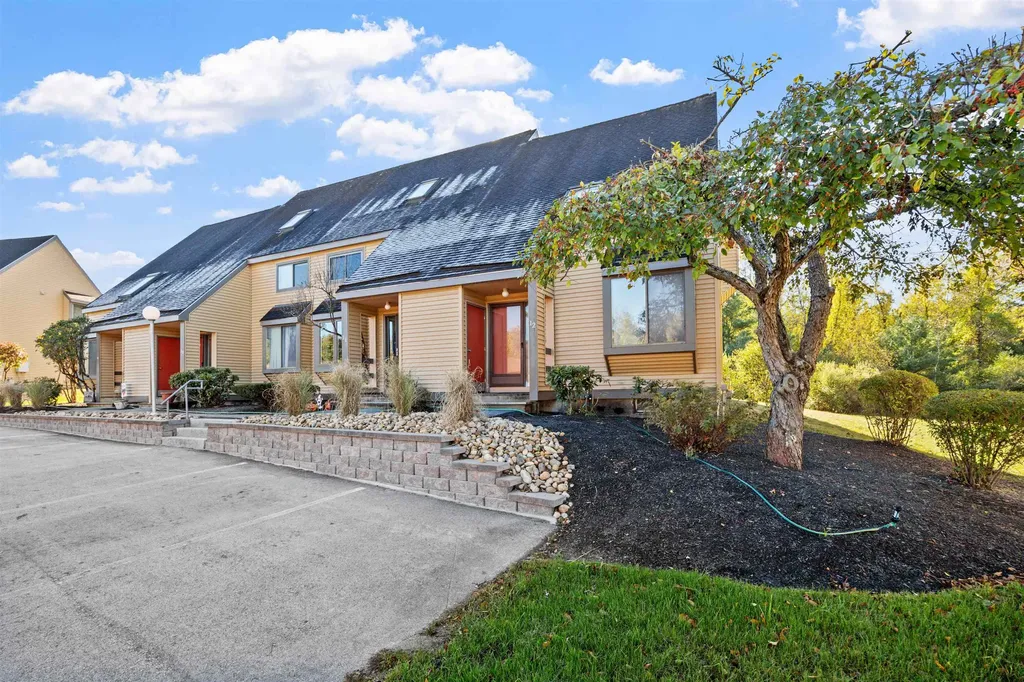 10 Winchester Court Pembroke NH 03275