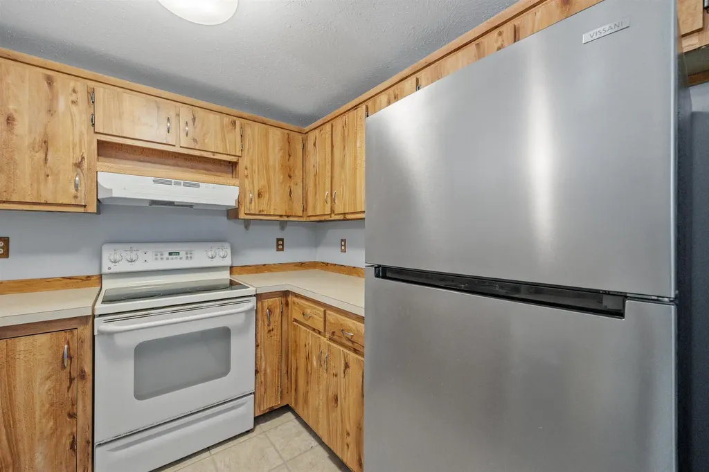 10 Winchester Court Pembroke NH 03275