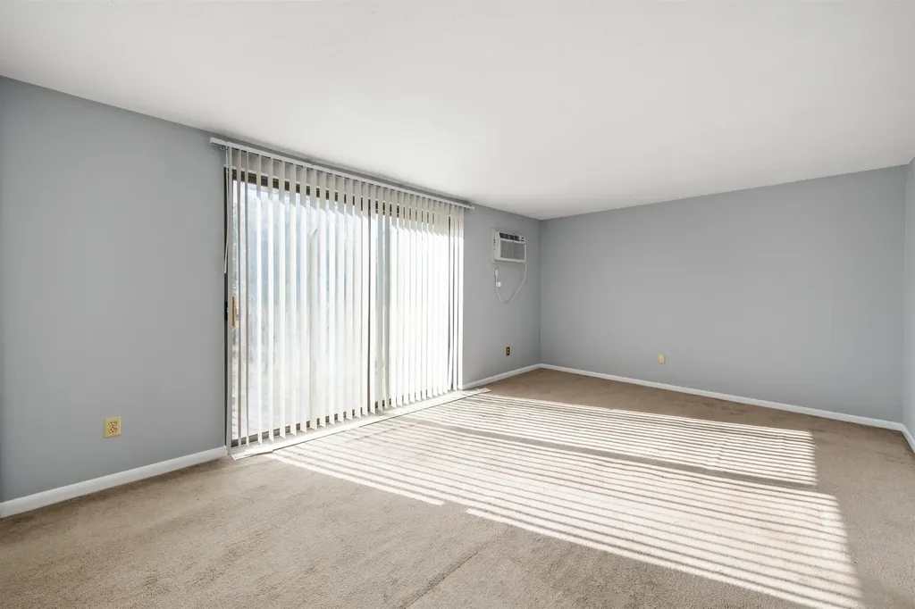 10 Winchester Court Pembroke NH 03275