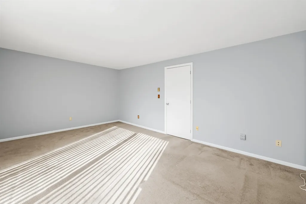 10 Winchester Court Pembroke NH 03275