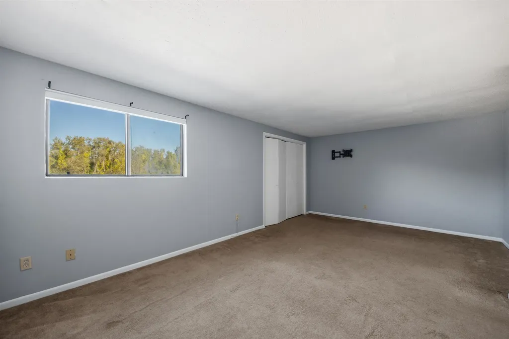 10 Winchester Court Pembroke NH 03275