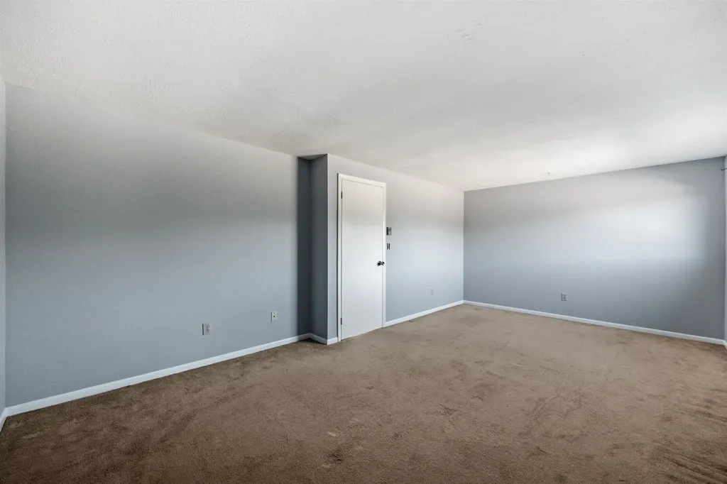 10 Winchester Court Pembroke NH 03275