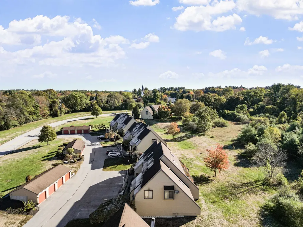 10 Winchester Court Pembroke NH 03275