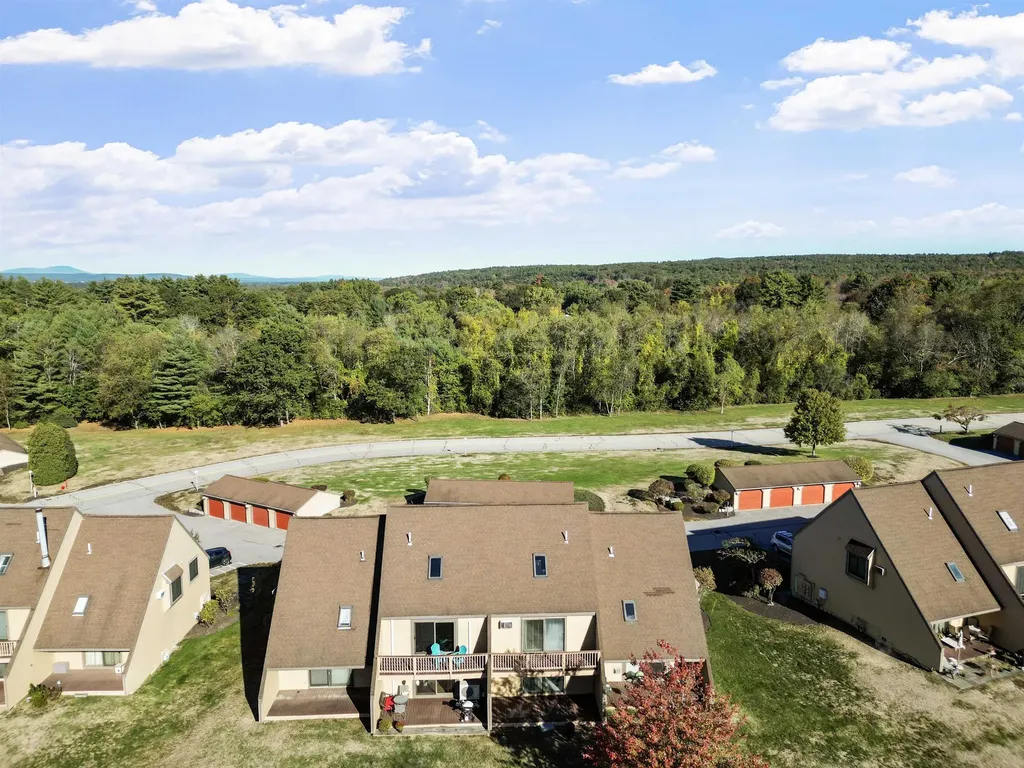 10 Winchester Court Pembroke NH 03275