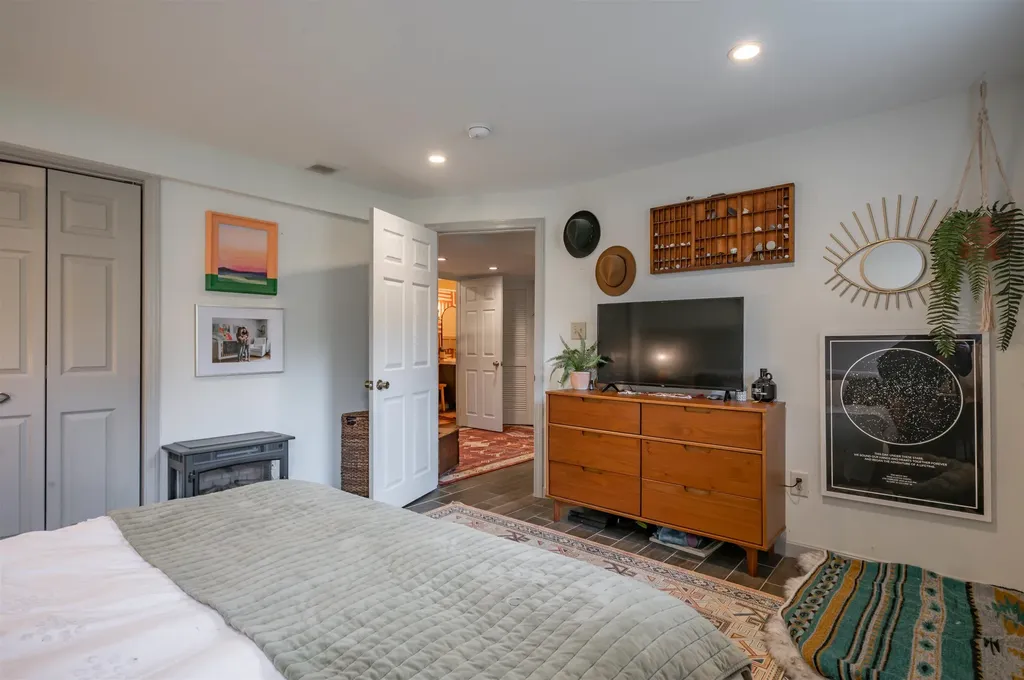 33 Folsom Drive Newmarket NH 03857