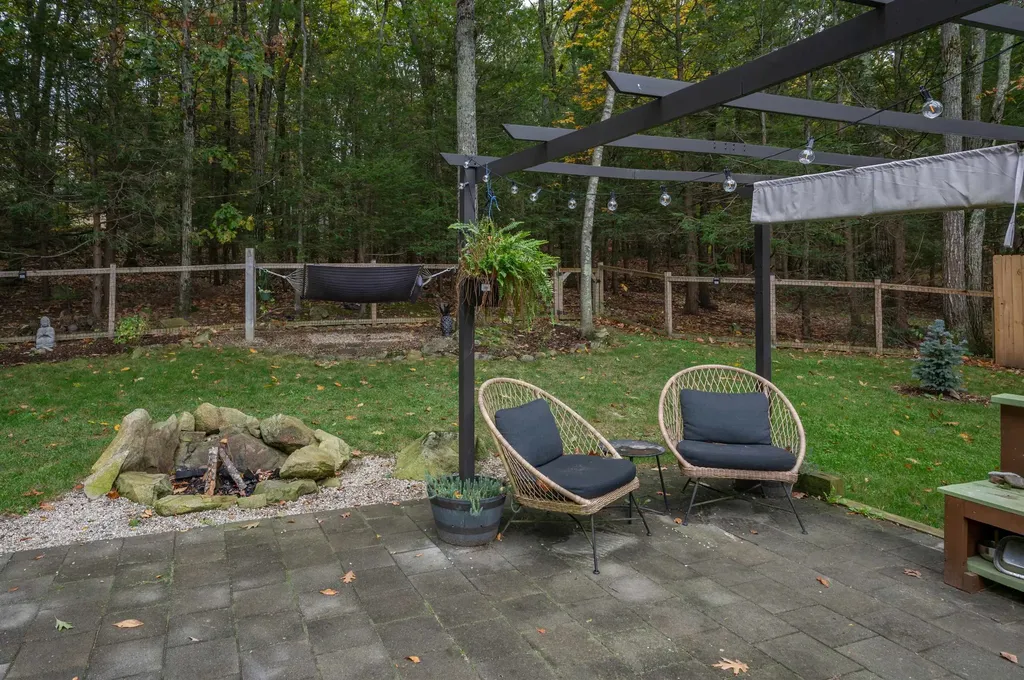 33 Folsom Drive Newmarket NH 03857