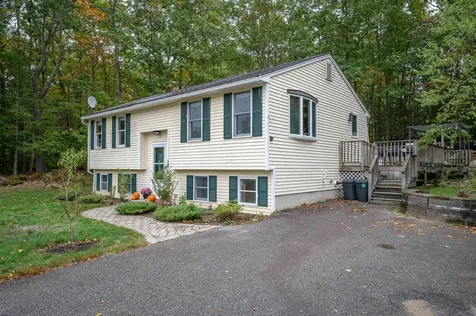 33 Folsom Drive Newmarket NH 03857