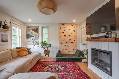 33 Folsom Drive Newmarket NH 03857