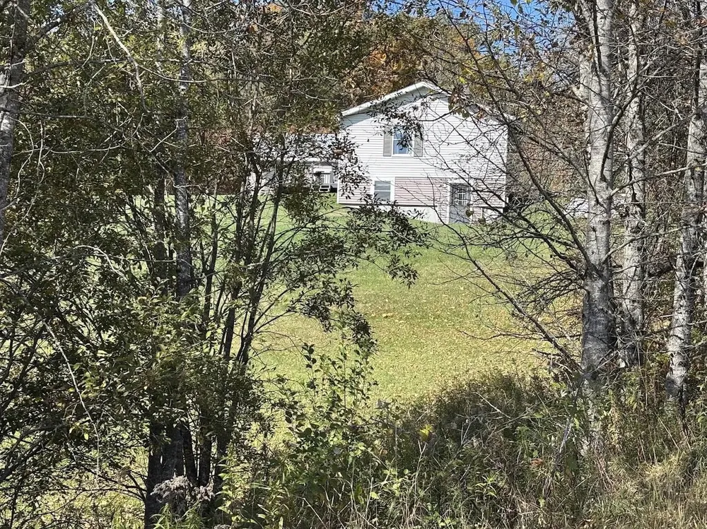 16 Gus Run Lyndon VT 05851