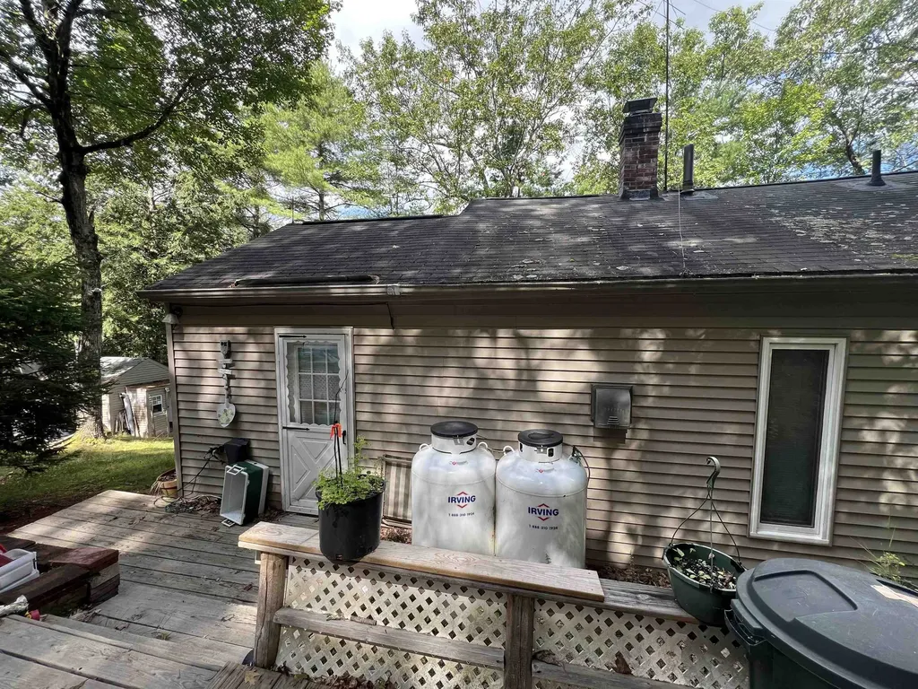 59 East Shore Drive Weare NH 03281