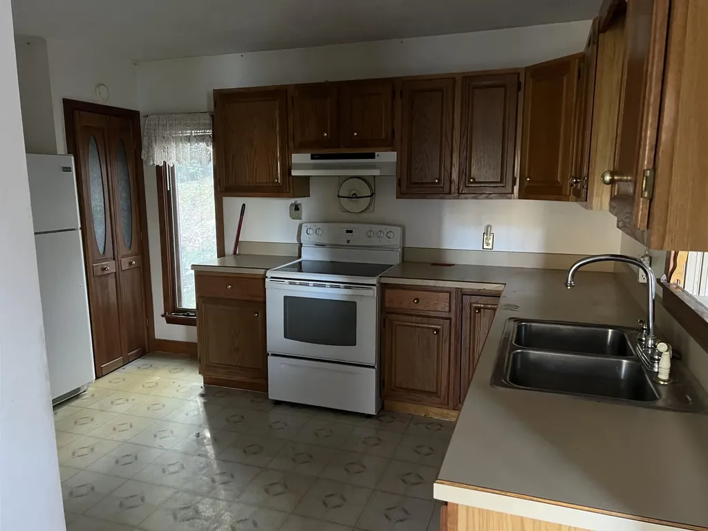 59 East Shore Drive Weare NH 03281