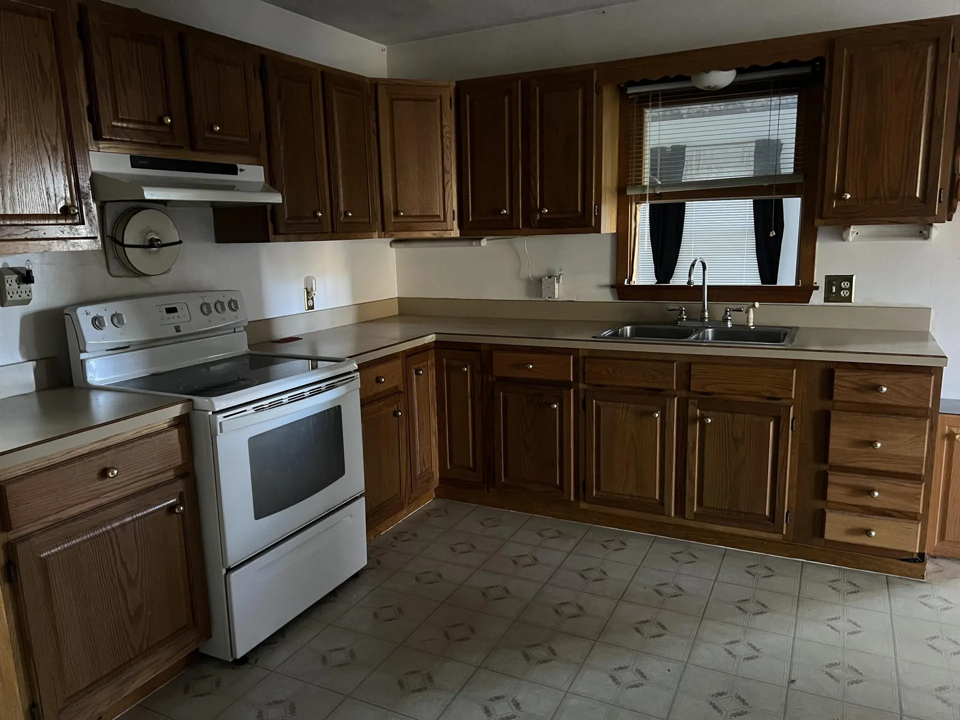 59 East Shore Drive Weare NH 03281