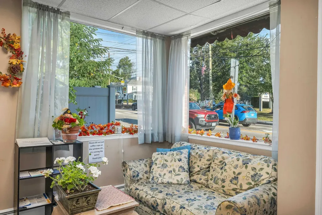 6 Main Street Conway NH 03818