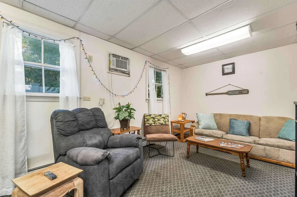 6 Main Street Conway NH 03818