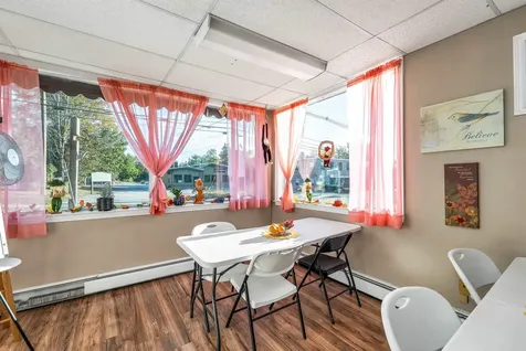 6 Main Street Conway NH 03818