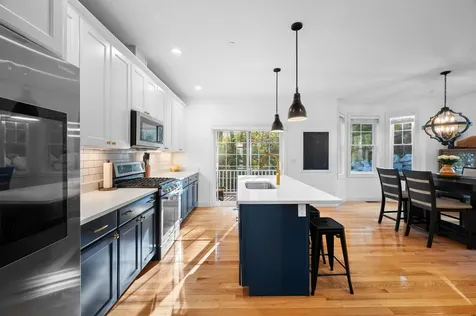 14 Manor Drive Hooksett NH 03106