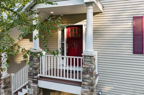 14 Manor Drive Hooksett NH 03106