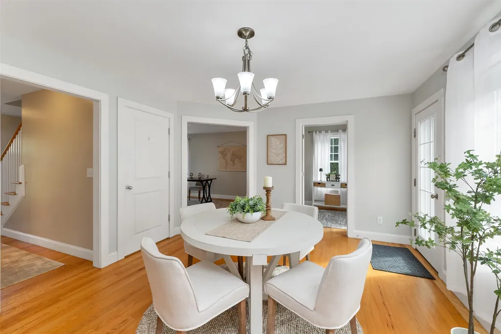 22 Stratham Heights Road Stratham NH 03885