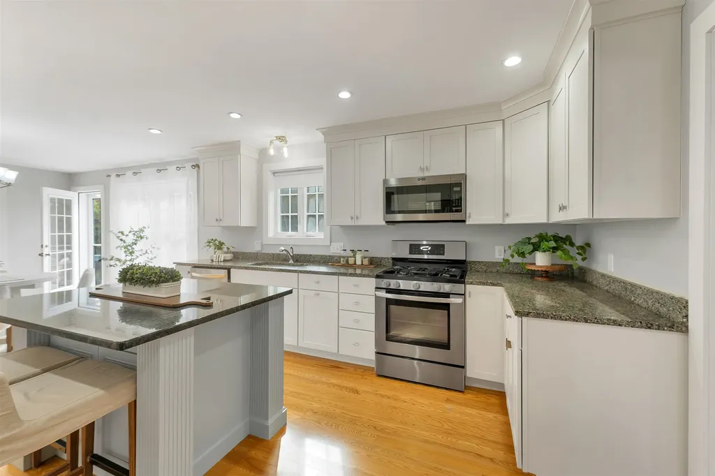 22 Stratham Heights Road Stratham NH 03885