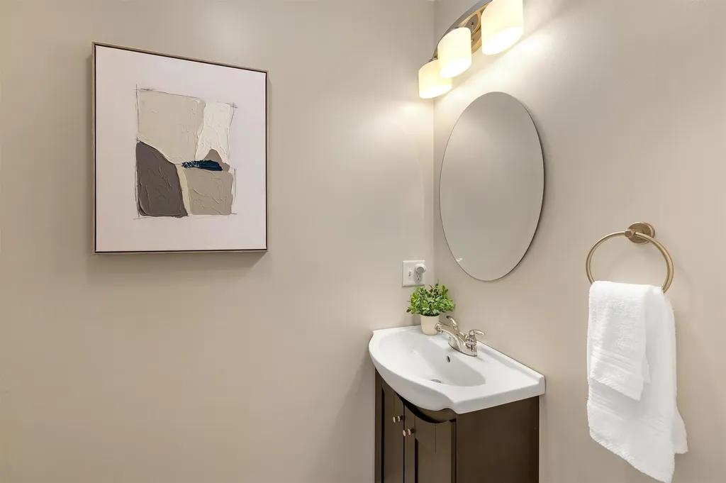 22 Stratham Heights Road Stratham NH 03885