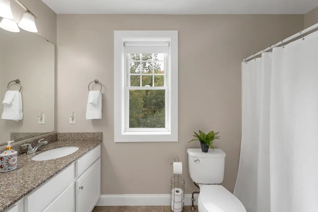 22 Stratham Heights Road Stratham NH 03885