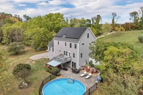 22 Stratham Heights Road Stratham NH 03885