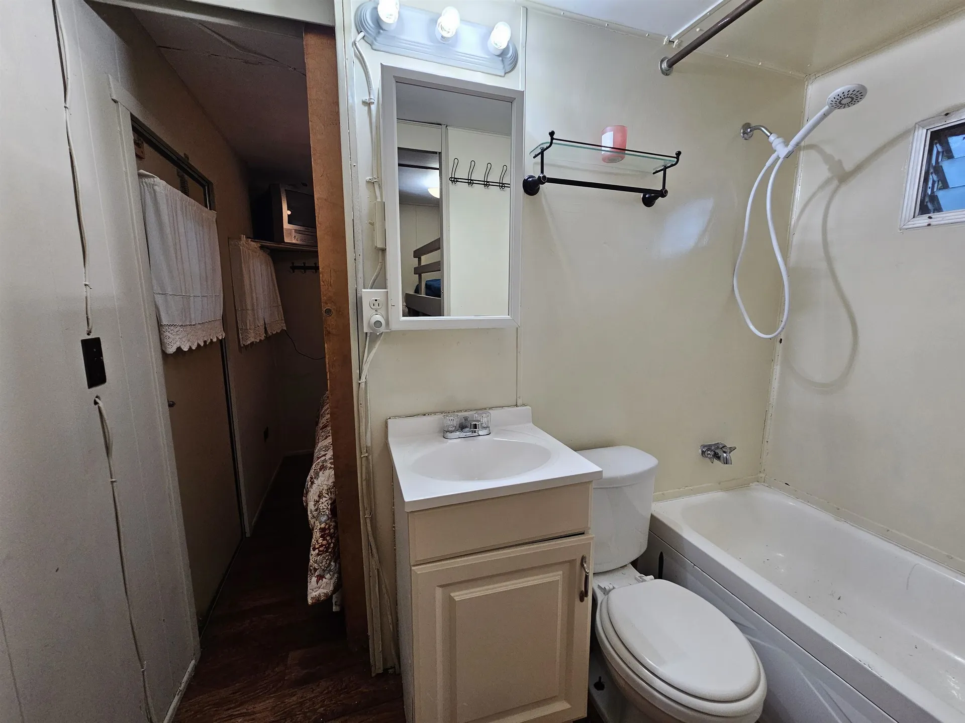 96 Lhcs Road Hubbardton VT 05735