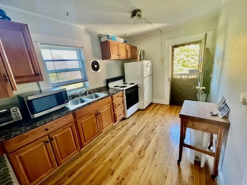 22 Mace Road Hampton NH 03842