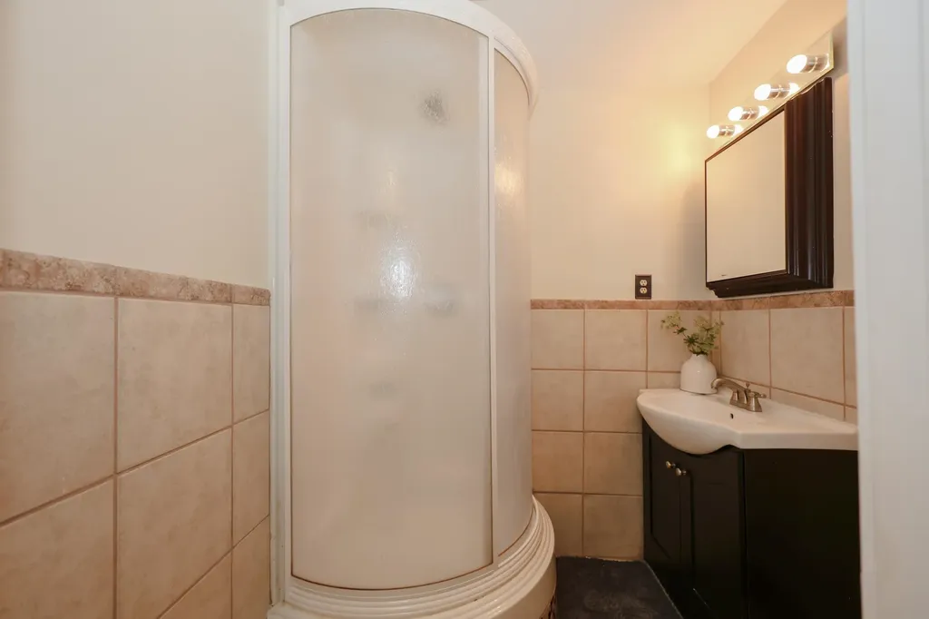 19 Country Club Drive Manchester NH 03102