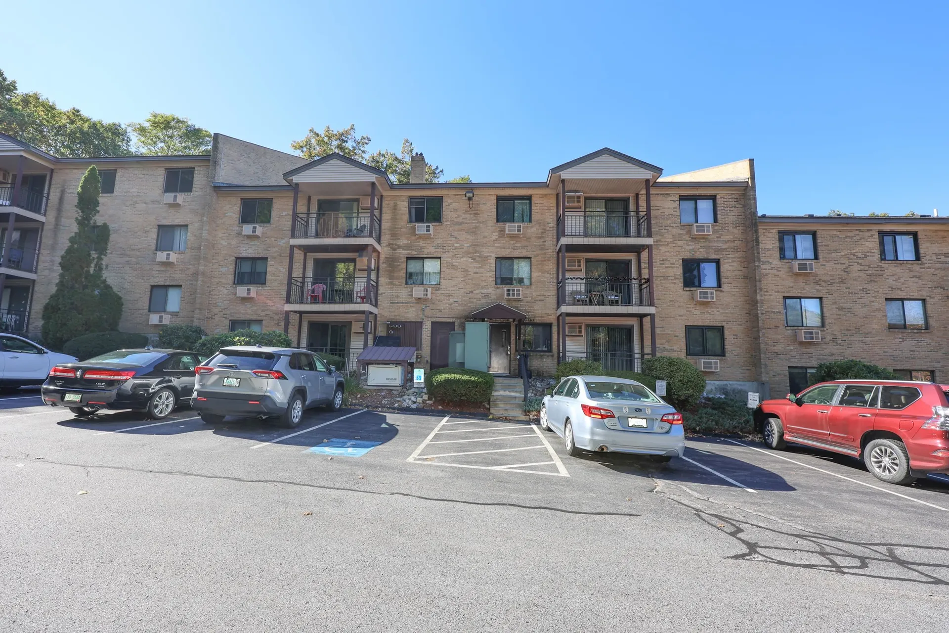 19 Country Club Drive Manchester NH 03102