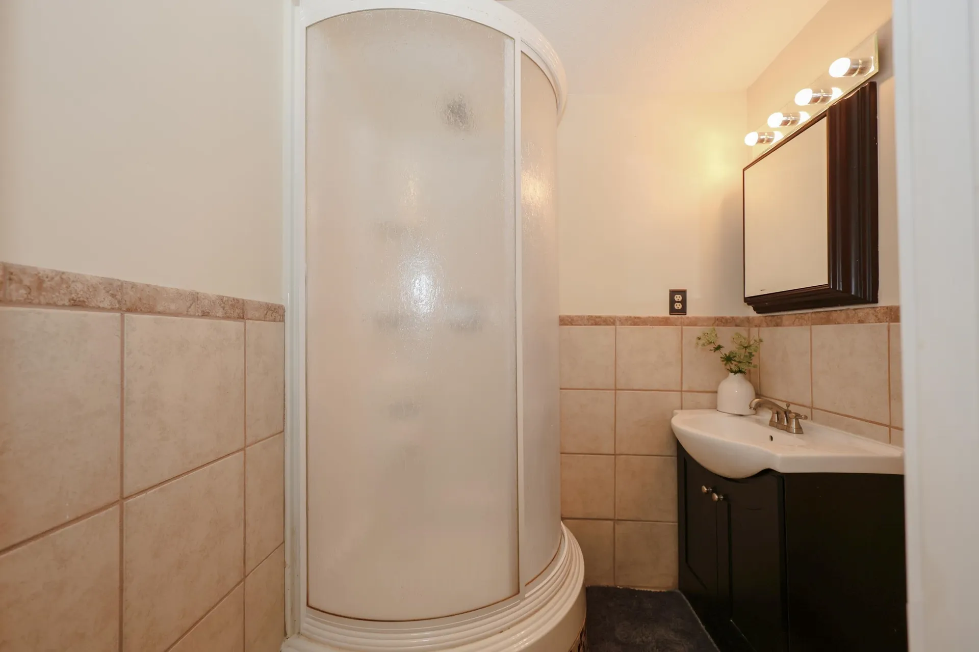 19 Country Club Drive Manchester NH 03102