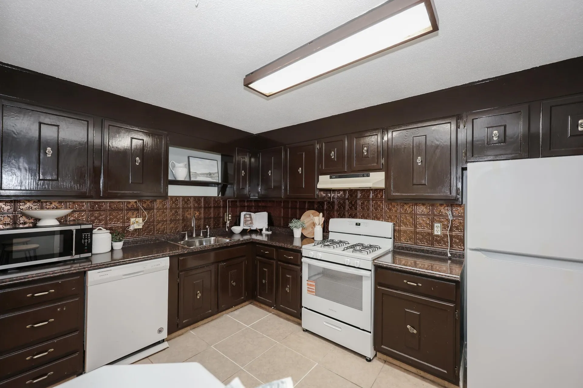 19 Country Club Drive Manchester NH 03102