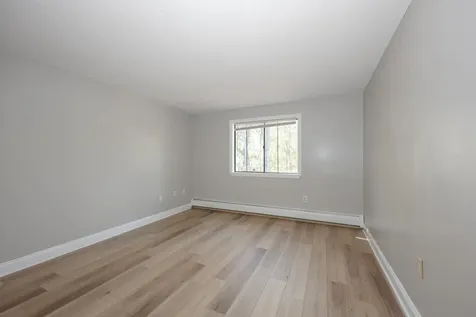 19 Country Club Drive Manchester NH 03102