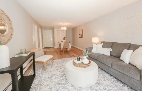 19 Country Club Drive Manchester NH 03102