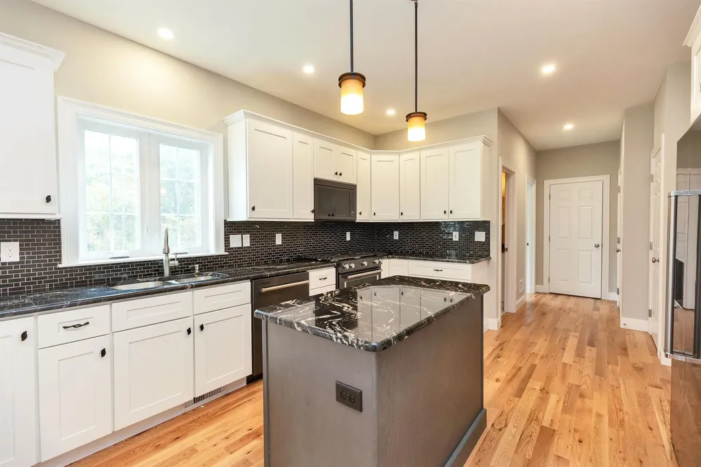 6 Eagle Perch Drive Boscawen NH 03303