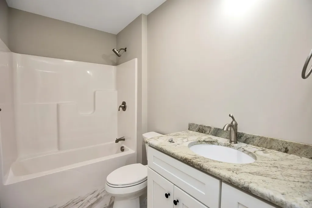 6 Eagle Perch Drive Boscawen NH 03303