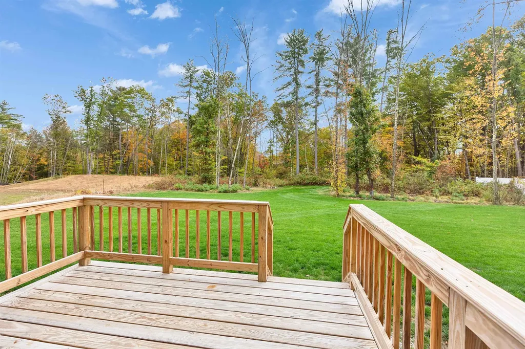 6 Eagle Perch Drive Boscawen NH 03303