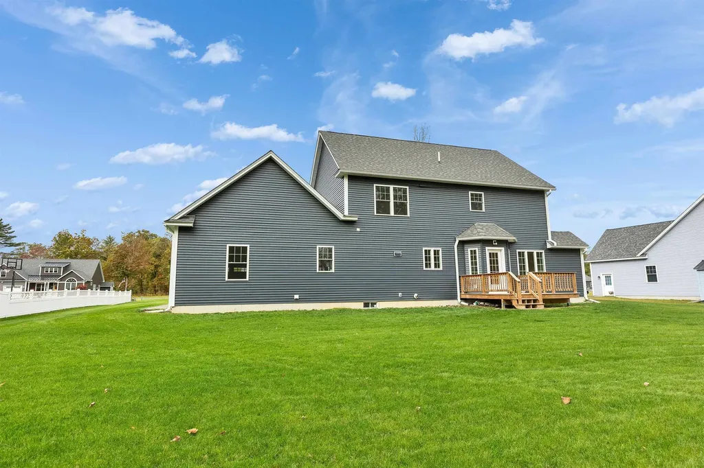 6 Eagle Perch Drive Boscawen NH 03303