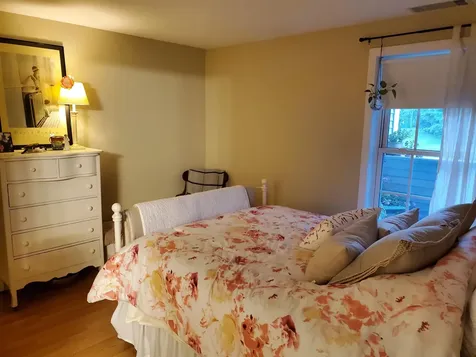 4 Crestview Drive Londonderry NH 03053