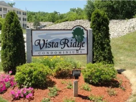 4 Crestview Drive Londonderry NH 03053