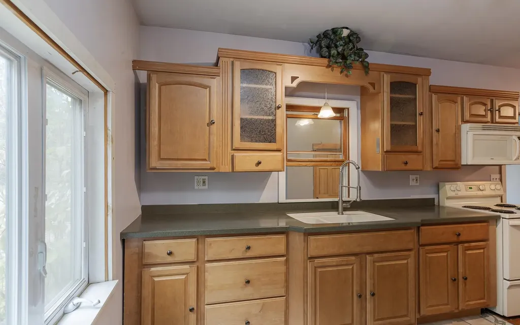 4 Middletown Road Roxbury NH 03431