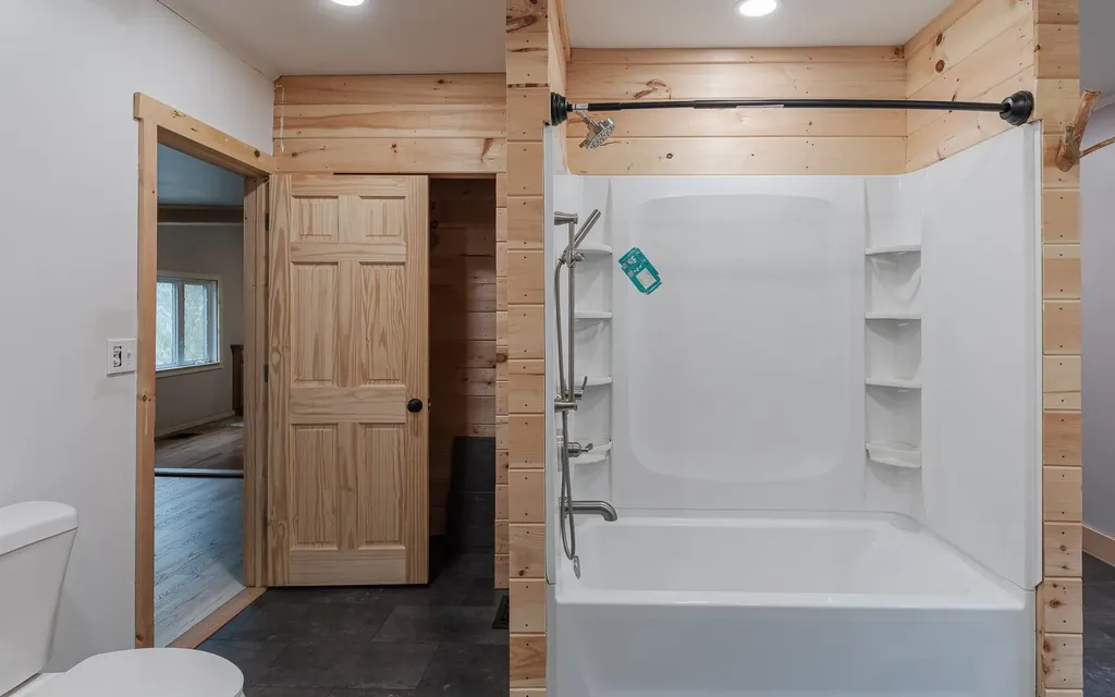 4 Middletown Road Roxbury NH 03431