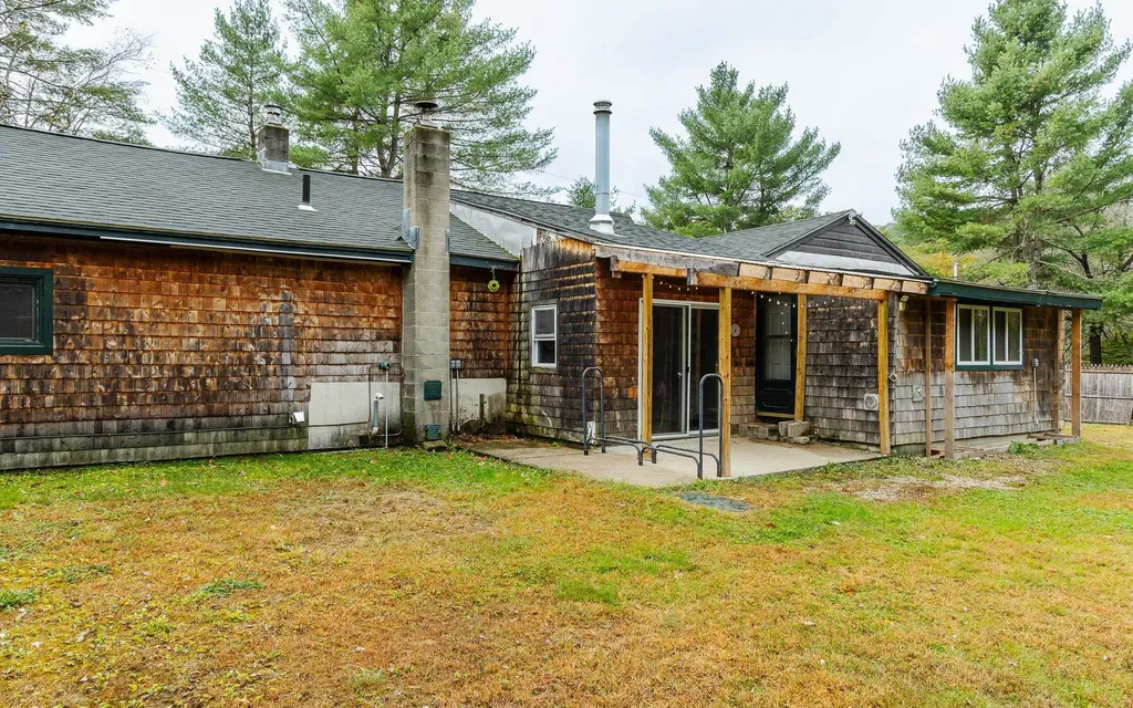 4 Middletown Road Roxbury NH 03431