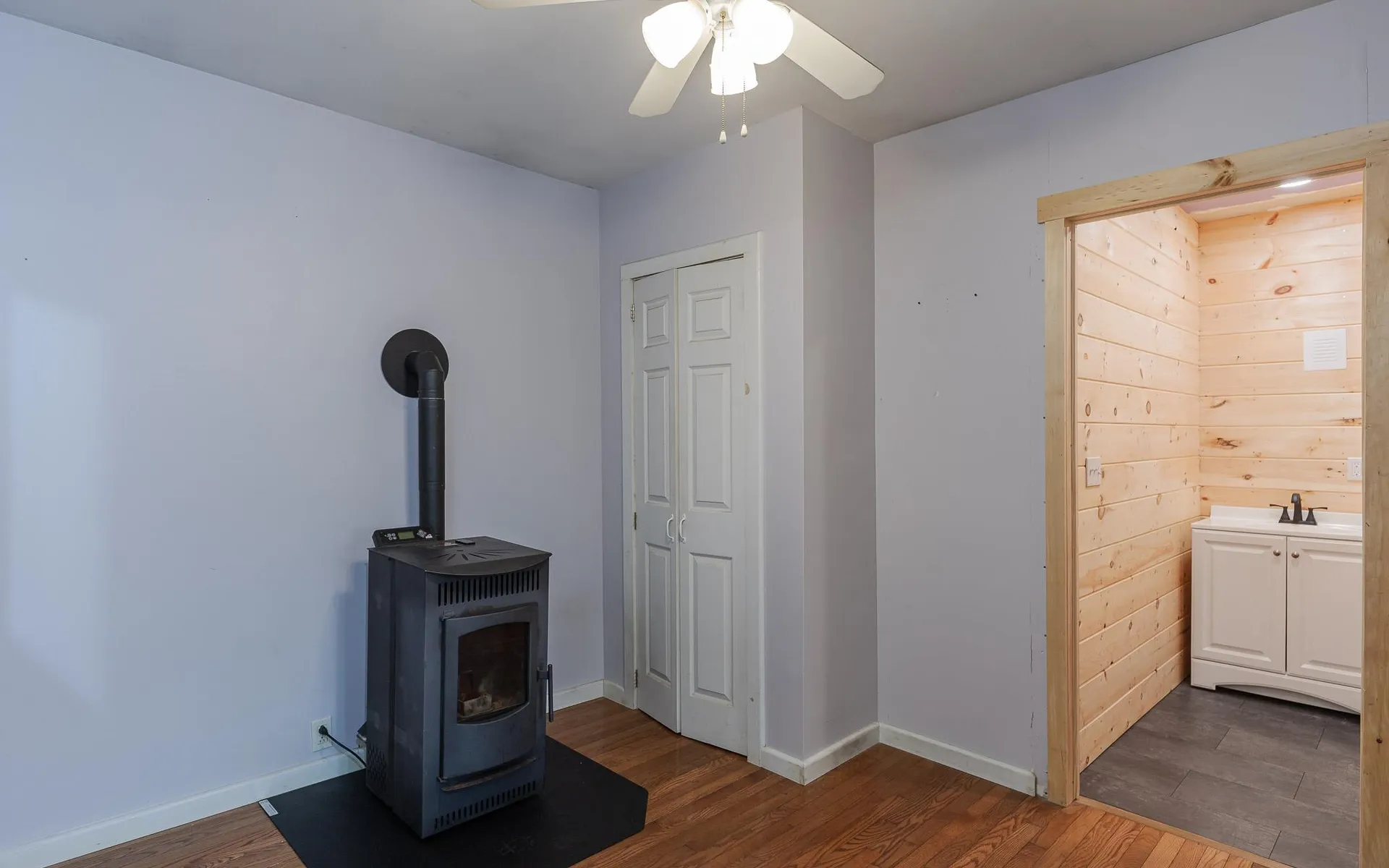 4 Middletown Road Roxbury NH 03431