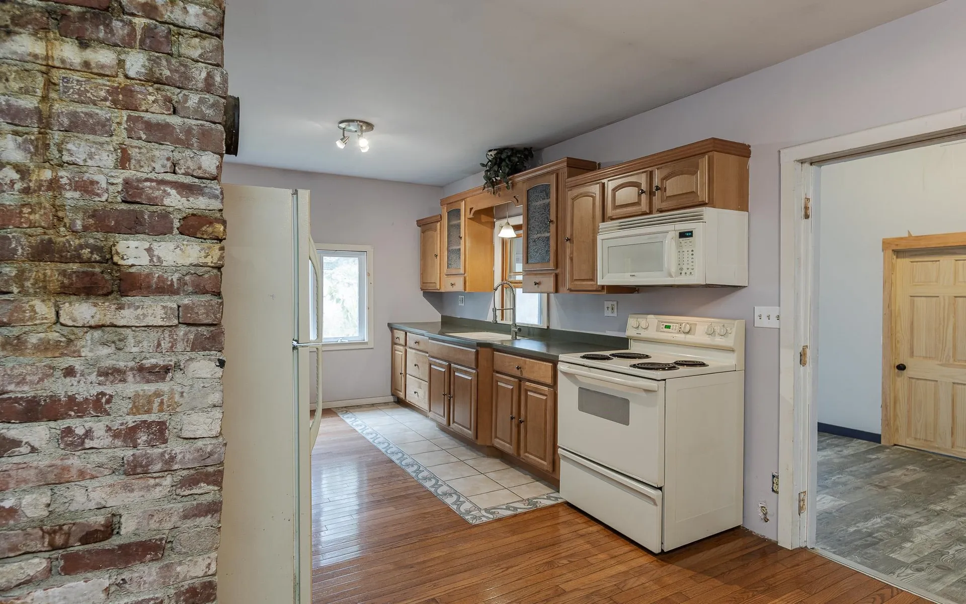 4 Middletown Road Roxbury NH 03431