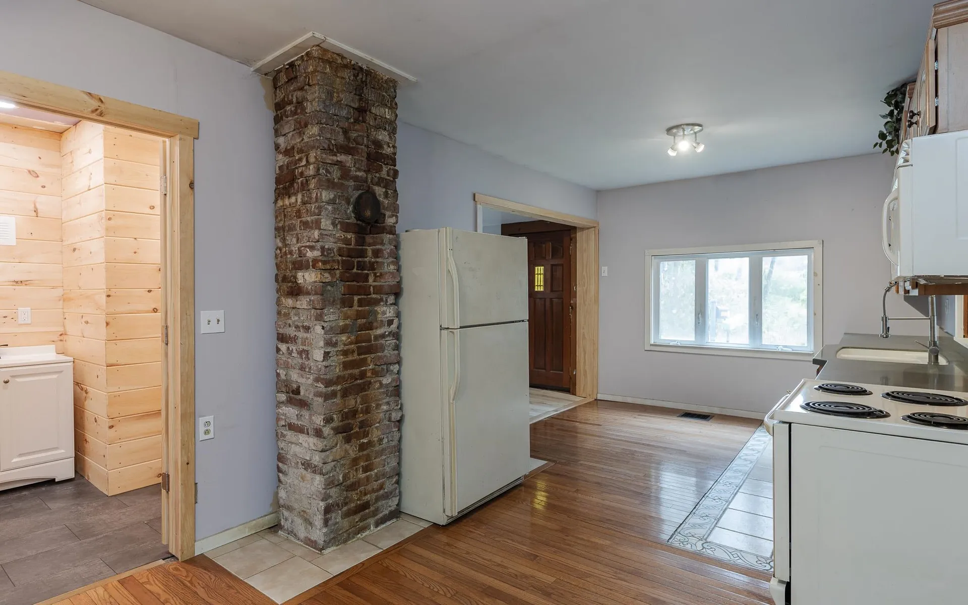 4 Middletown Road Roxbury NH 03431