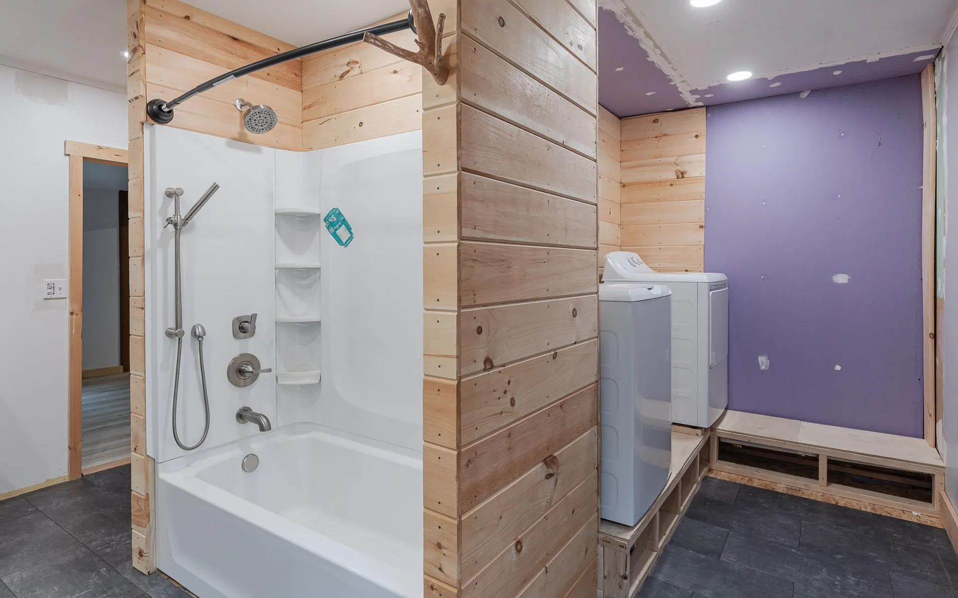 4 Middletown Road Roxbury NH 03431